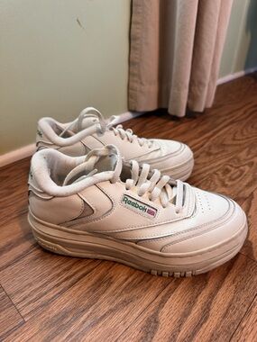 Reebok Off-White Low-Top Leather Sneakers